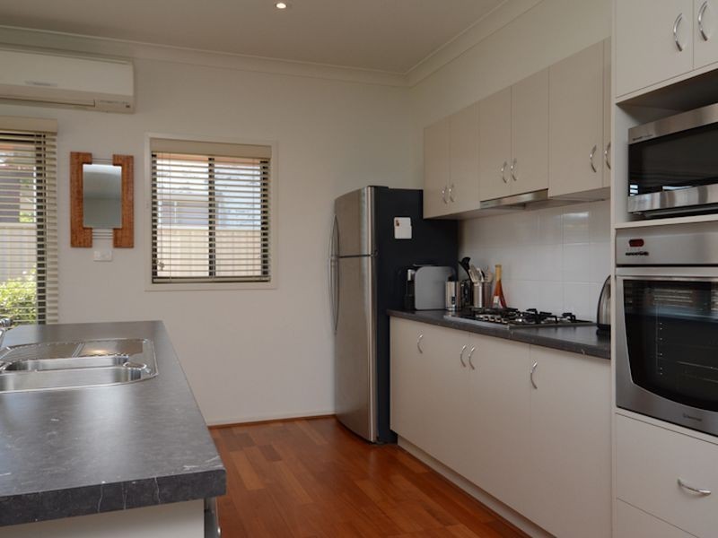 1/8-10 Margaret Street, Warners Bay NSW 2282