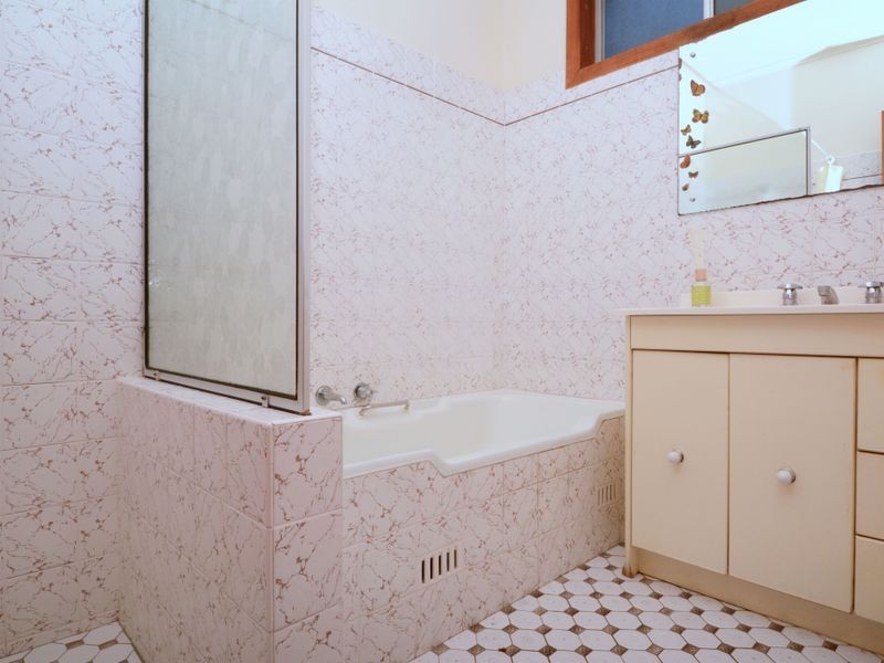 30 Albert Street, Valentine NSW 2280