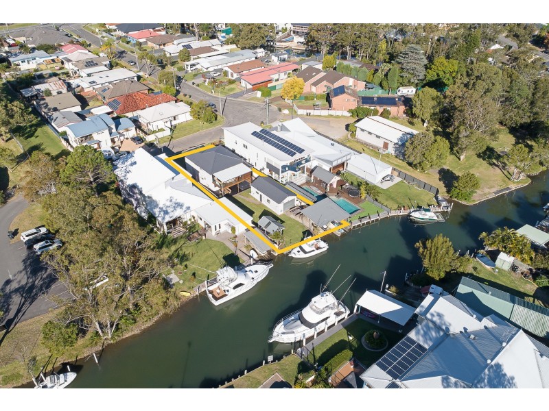 3 St Johns Drive, Croudace Bay NSW 2280