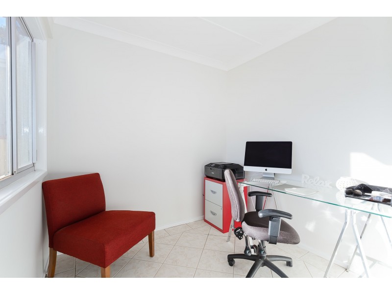 3 St Johns Drive, Croudace Bay NSW 2280