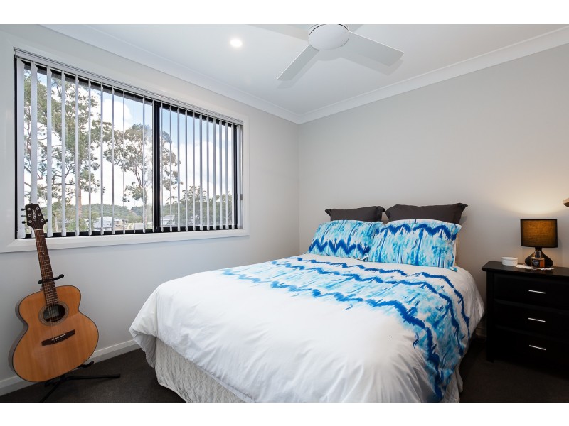 1 Sail Street, Teralba NSW 2284