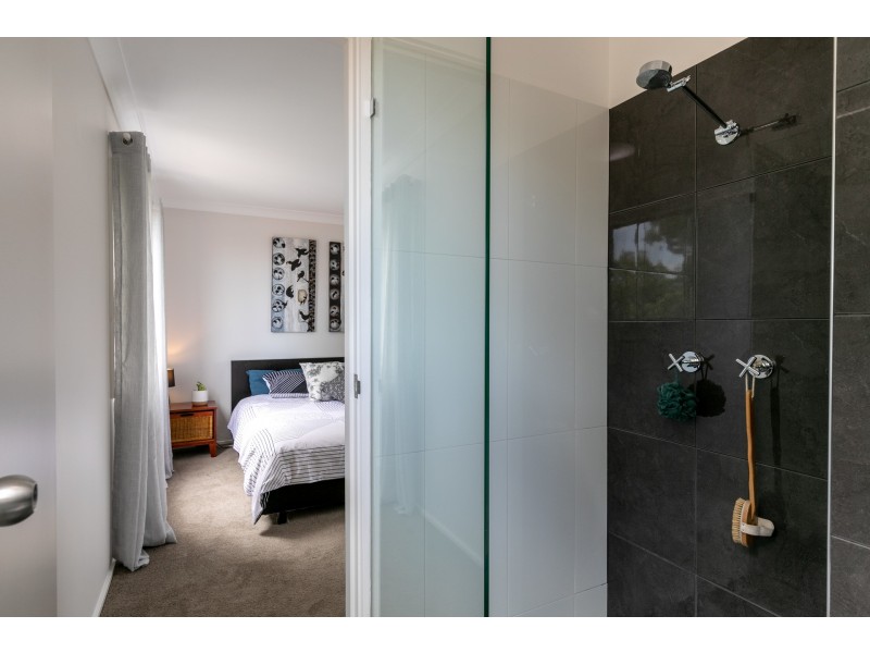 4 Roma Road, Valentine NSW 2280