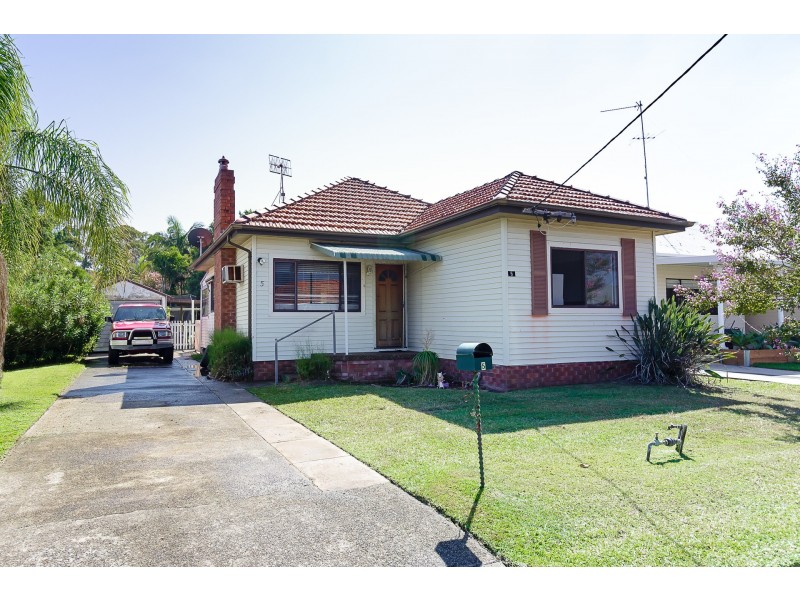 5 Vincent Street, Belmont North NSW 2280