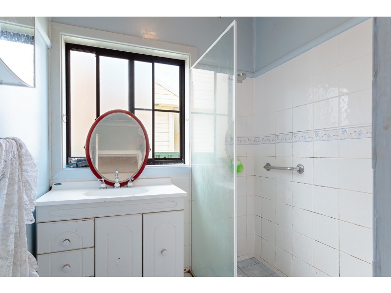 5 Vincent Street, Belmont North NSW 2280