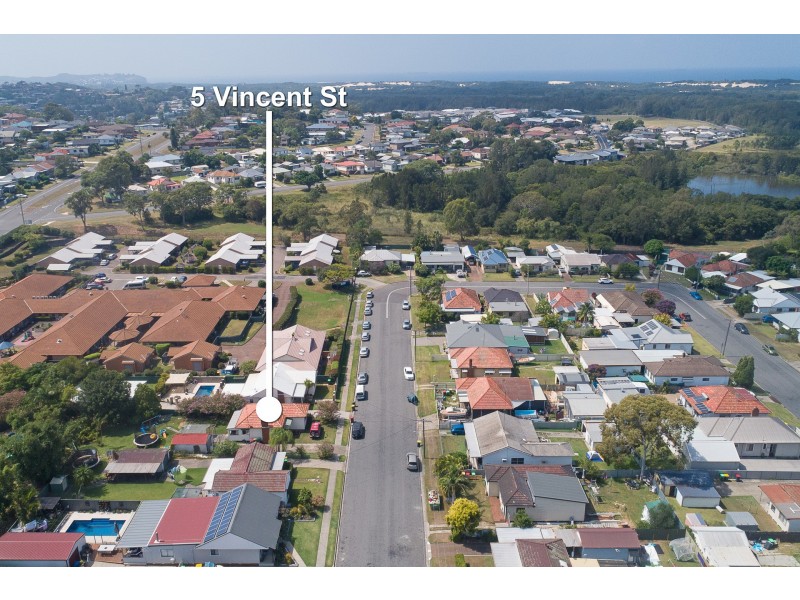 5 Vincent Street, Belmont North NSW 2280