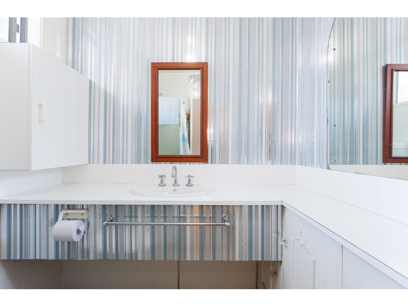 52 Croft Road, Eleebana NSW 2282