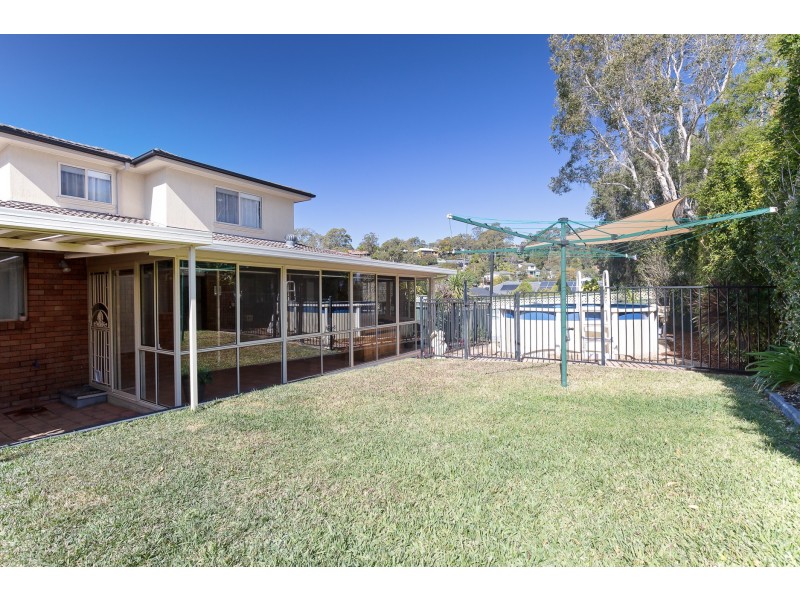 2 Moola Avenue, Valentine NSW 2280