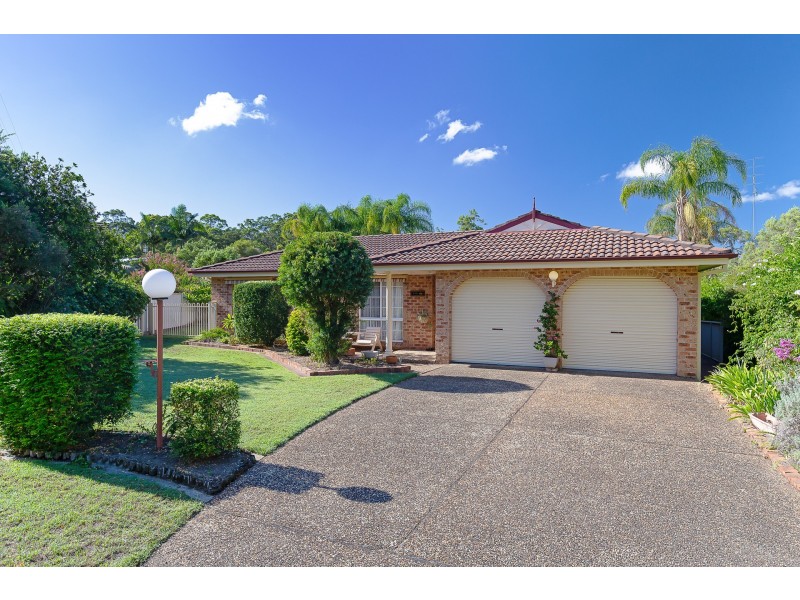 8 Neptune Place, Croudace Bay NSW 2280
