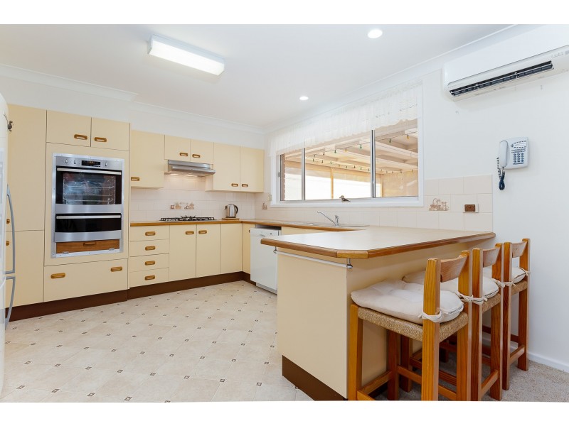 8 Neptune Place, Croudace Bay NSW 2280