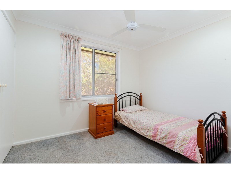 8 Neptune Place, Croudace Bay NSW 2280