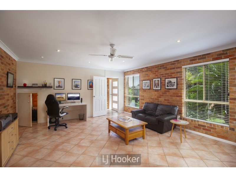 38 Excalibur Parade, Valentine NSW 2280