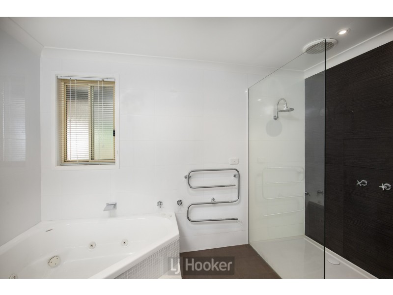 38 Excalibur Parade, Valentine NSW 2280
