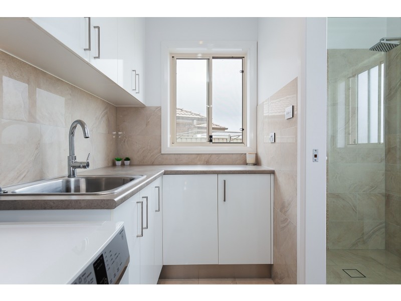 27 Siloam Drive, Belmont North NSW 2280