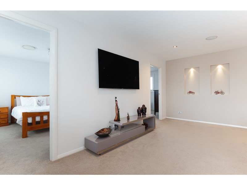 27 Siloam Drive, Belmont North NSW 2280