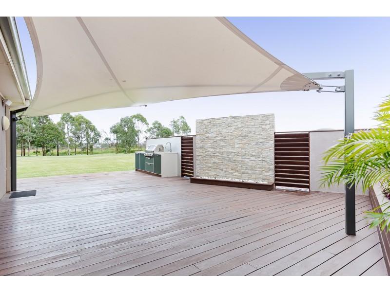 27 Siloam Drive, Belmont North NSW 2280