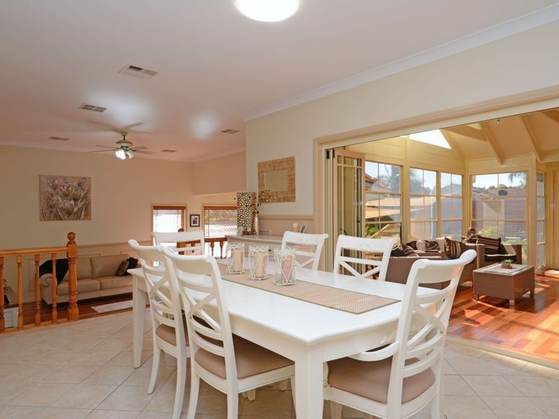 25 Suffolk Drive, Valentine NSW 2280