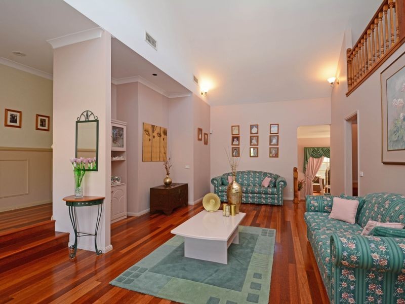 25 Suffolk Drive, Valentine NSW 2280