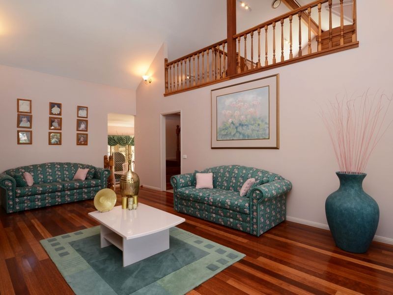 25 Suffolk Drive, Valentine NSW 2280