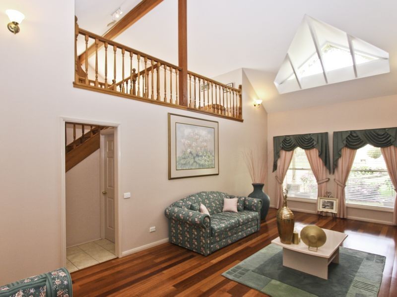 25 Suffolk Drive, Valentine NSW 2280