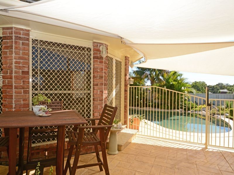 25 Suffolk Drive, Valentine NSW 2280