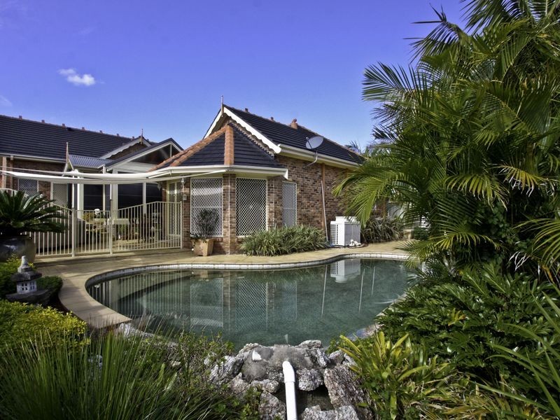 25 Suffolk Drive, Valentine NSW 2280