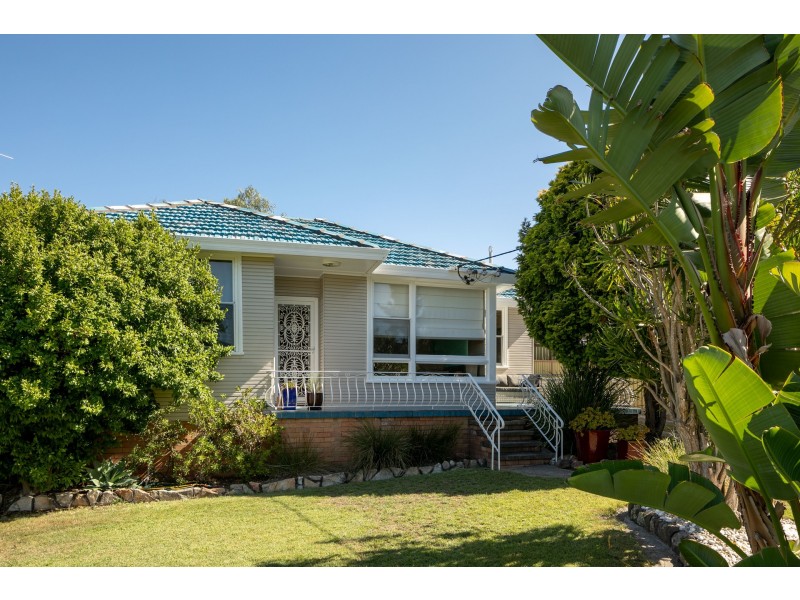 13 May Street, Belmont NSW 2280