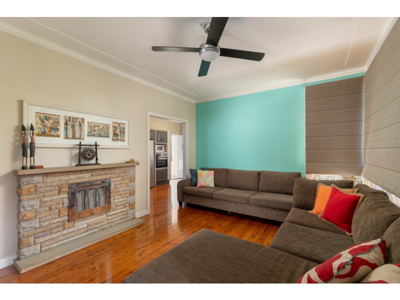 13 May Street, Belmont NSW 2280