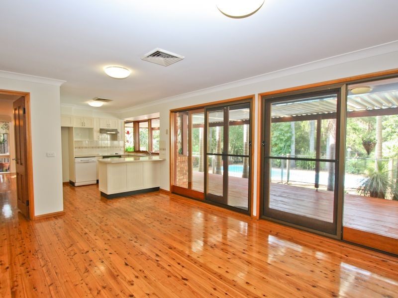 37 Christopher Avenue, Valentine NSW 2280