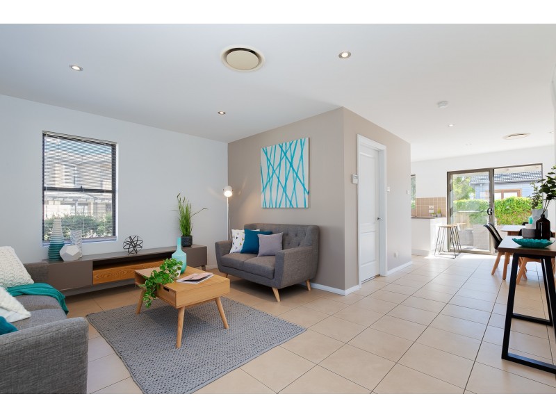 18/346-348 Pacific Highway, Belmont North NSW 2280