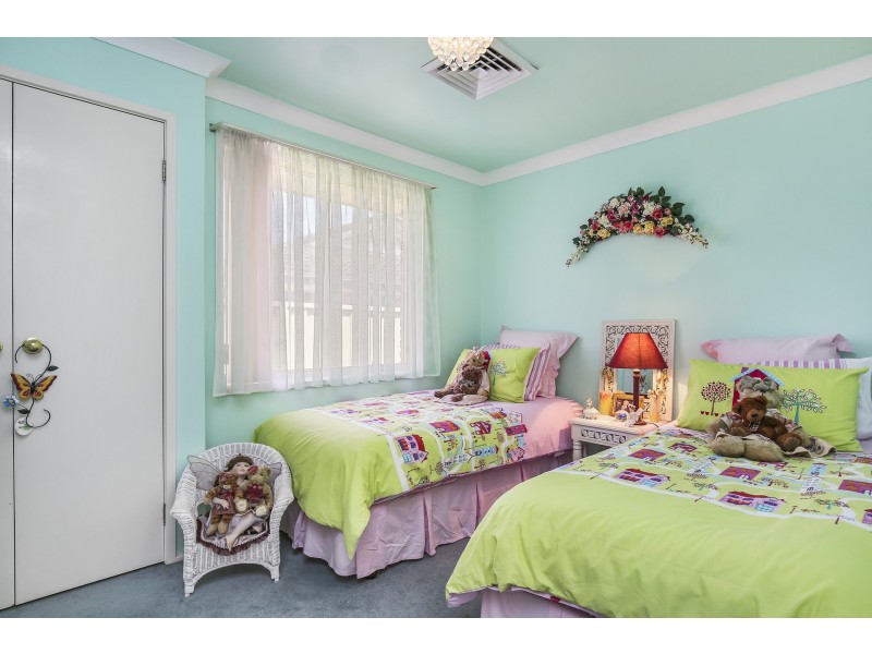 22 Connaught Road, Valentine NSW 2280