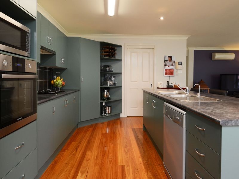 6 Plumeria Place, Valentine NSW 2280