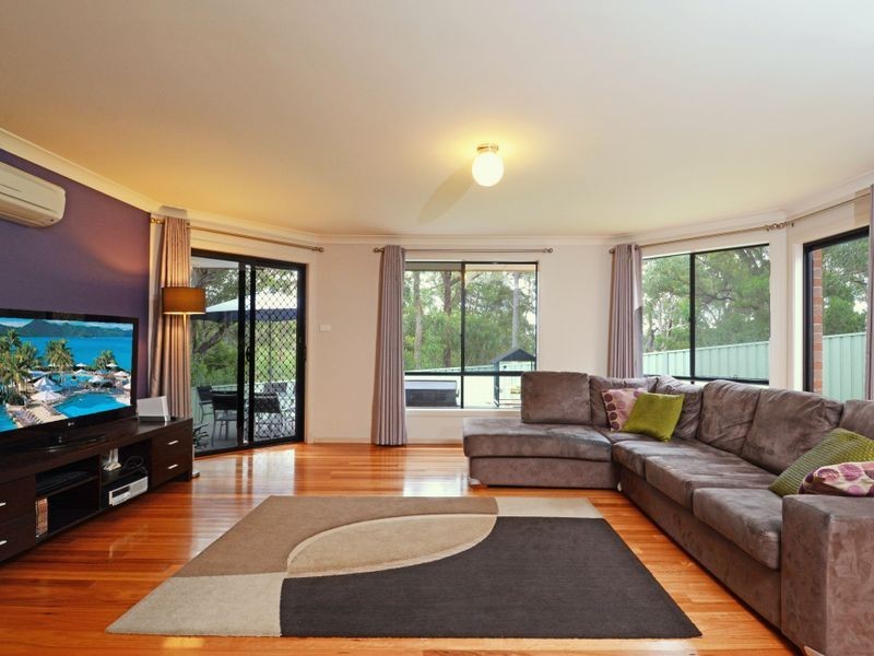 6 Plumeria Place, Valentine NSW 2280