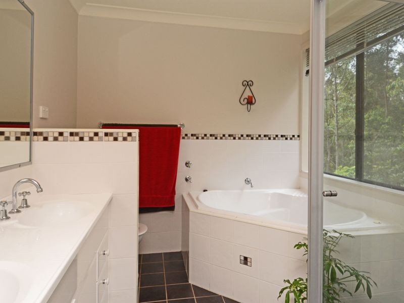 6 Plumeria Place, Valentine NSW 2280