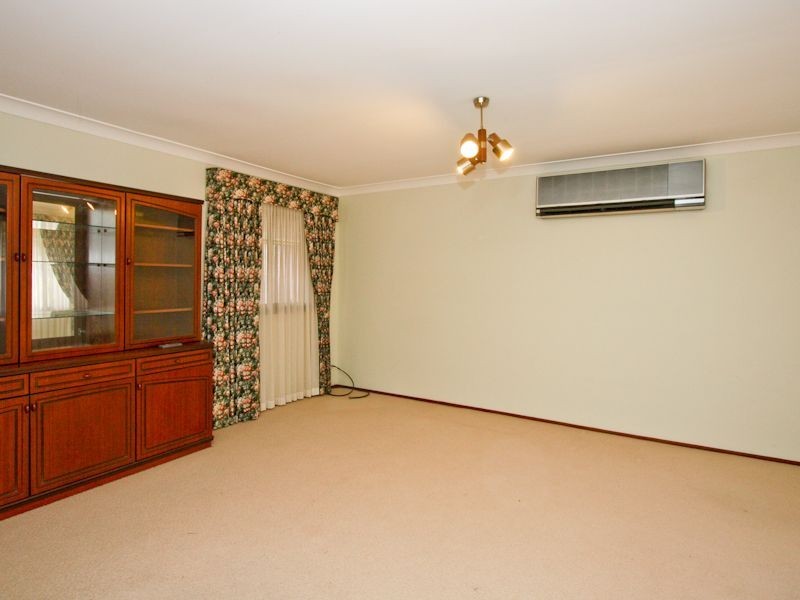 7 Squire Close, Valentine NSW 2280