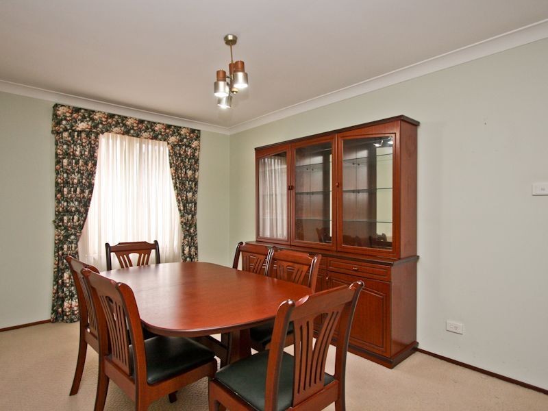 7 Squire Close, Valentine NSW 2280