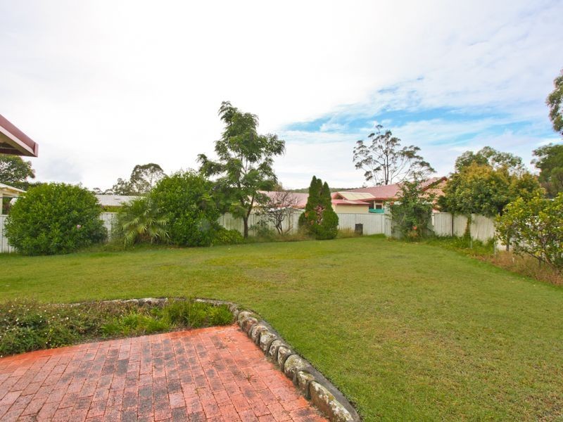 7 Squire Close, Valentine NSW 2280