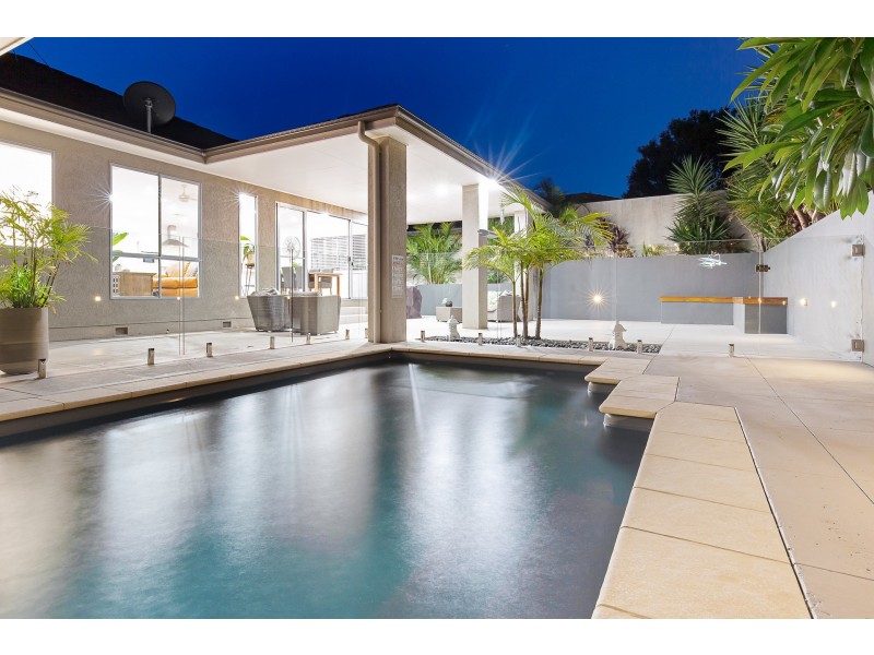 8 Arbutus Street, Valentine NSW 2280