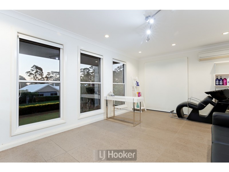 8 Arbutus Street, Valentine NSW 2280