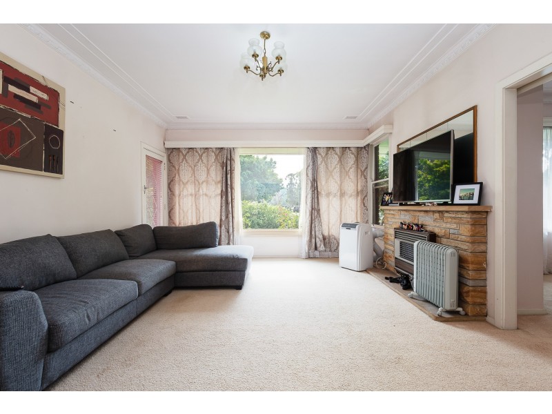 12 Valentine Crescent, Valentine NSW 2280