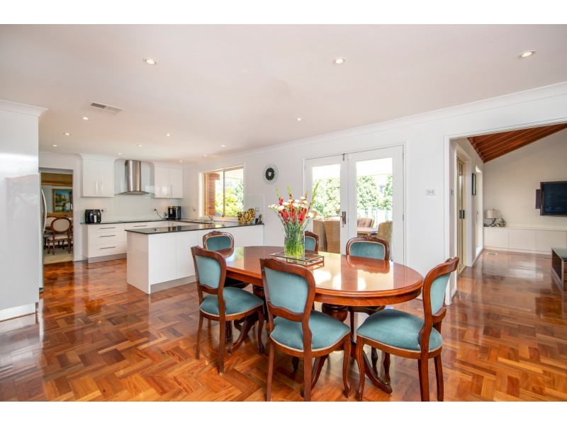 14 Dulungra Avenue, Belmont North NSW 2280