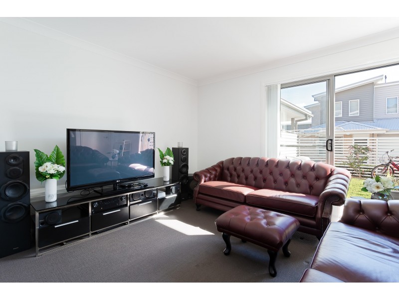 3/49 Lurnea Crescent, Valentine NSW 2280