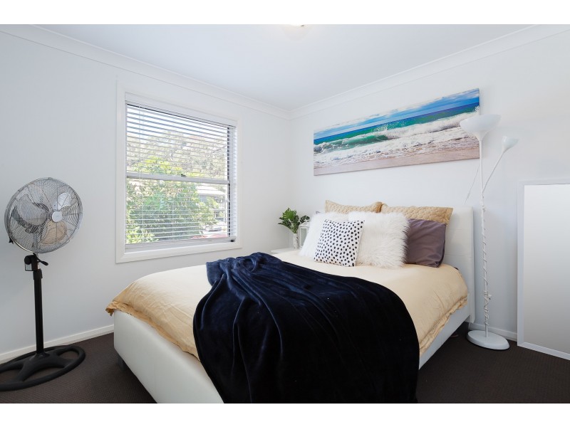 3/49 Lurnea Crescent, Valentine NSW 2280