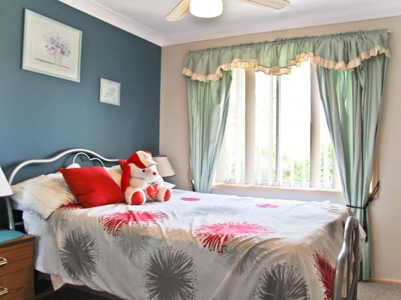 5 Robertson Road, Valentine NSW 2280