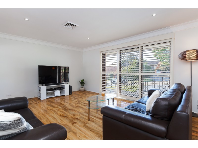 10 Valiant Avenue, Valentine NSW 2280