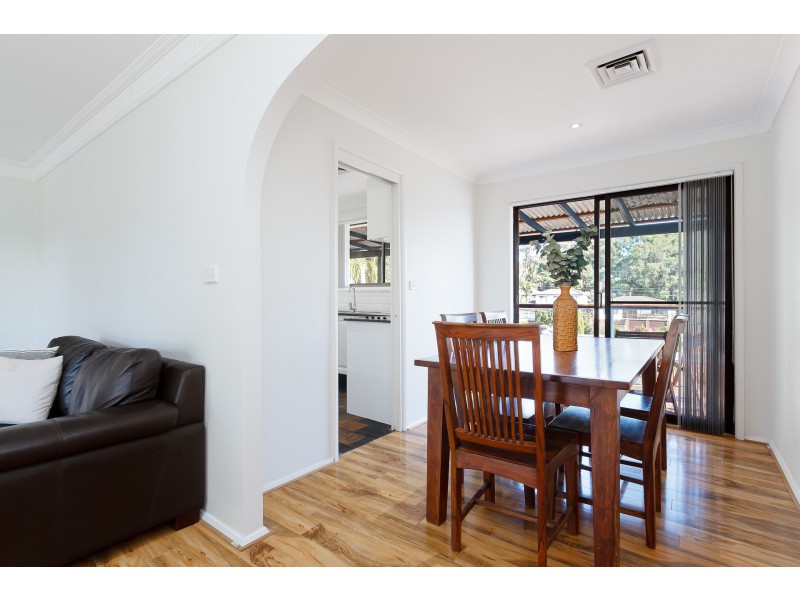 10 Valiant Avenue, Valentine NSW 2280