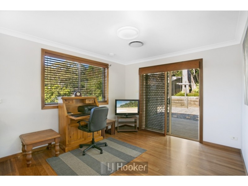 30 Christopher Avenue, Valentine NSW 2280