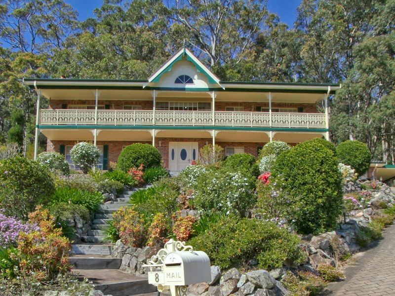 8 Grosvenor Place, Valentine NSW 2280