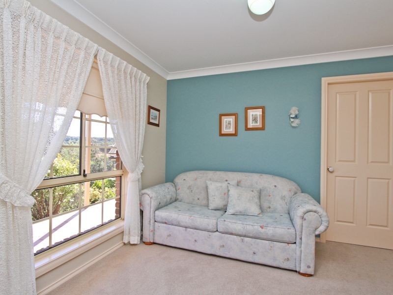 8 Grosvenor Place, Valentine NSW 2280