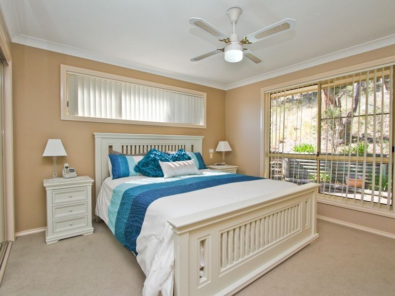 8 Grosvenor Place, Valentine NSW 2280