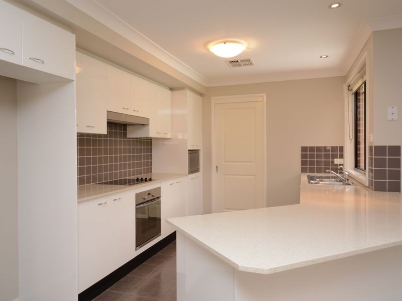 12 Evelyn Street, Floraville NSW 2280